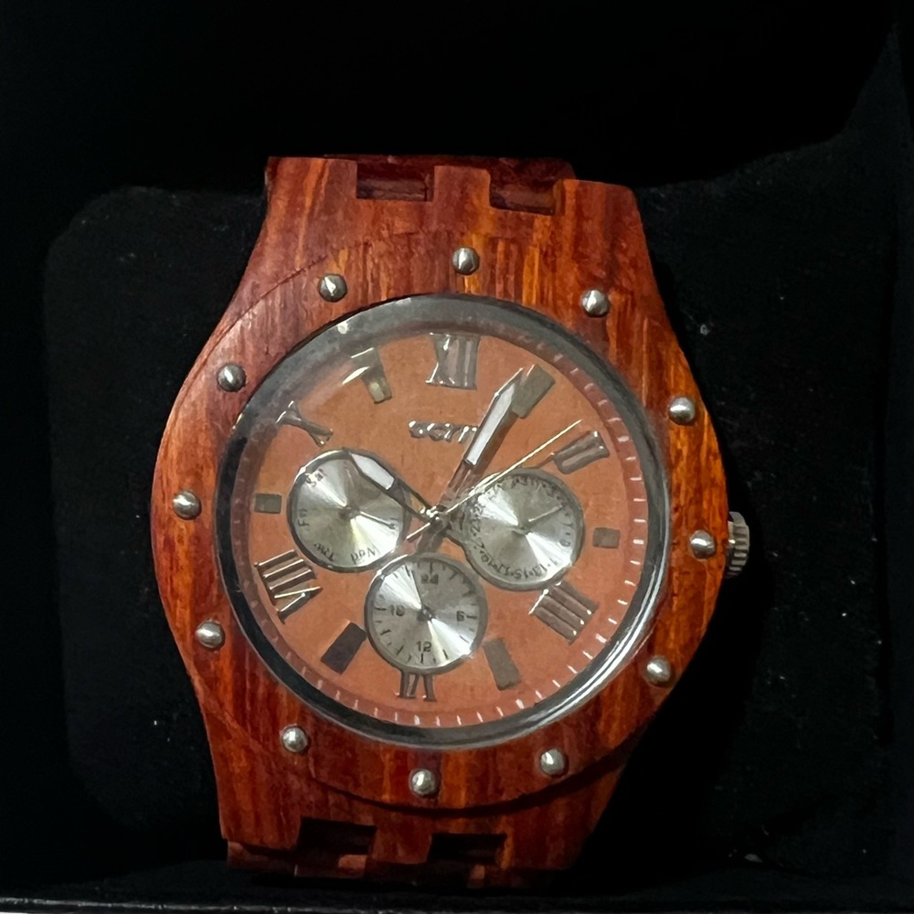 Oct17 Men's Wooden Watch NEW